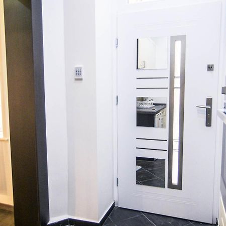 Goldcentral Apartment Akacfa Budapest Exteriör bild