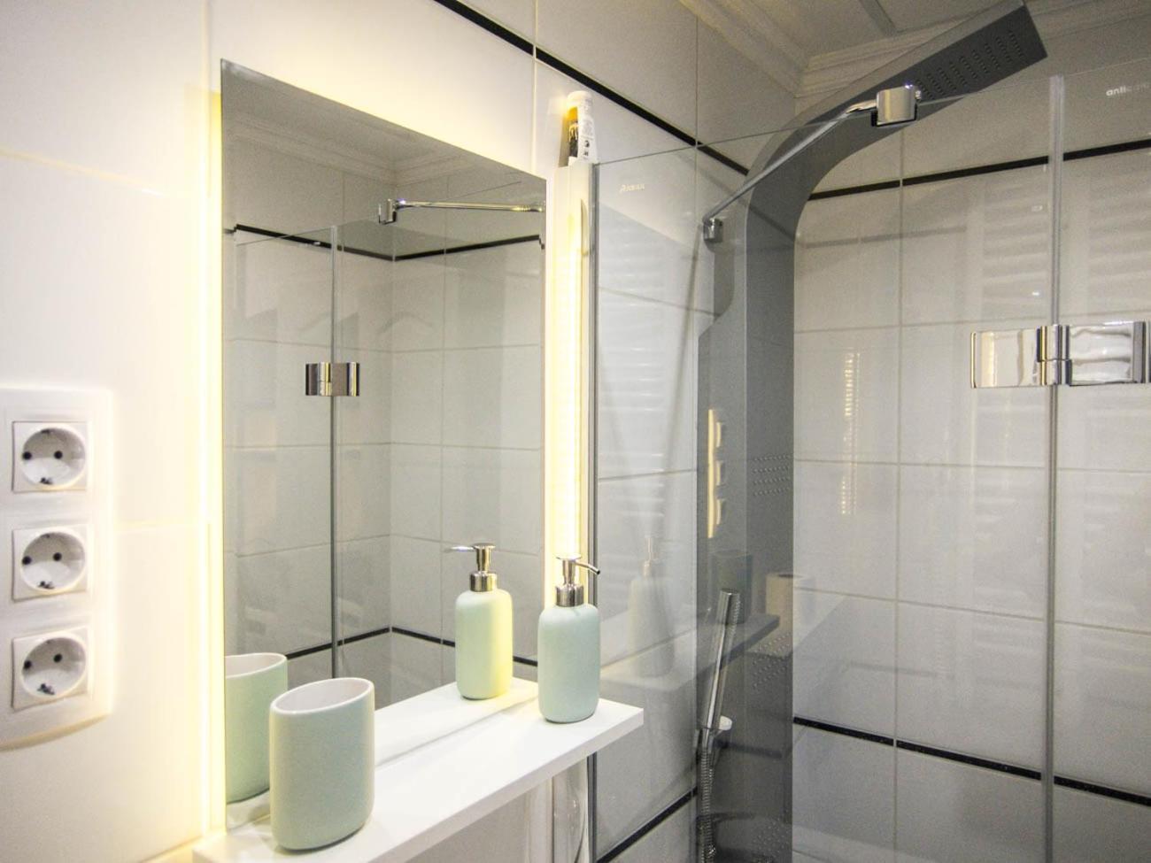 Goldcentral Apartment Akacfa Budapest Exteriör bild