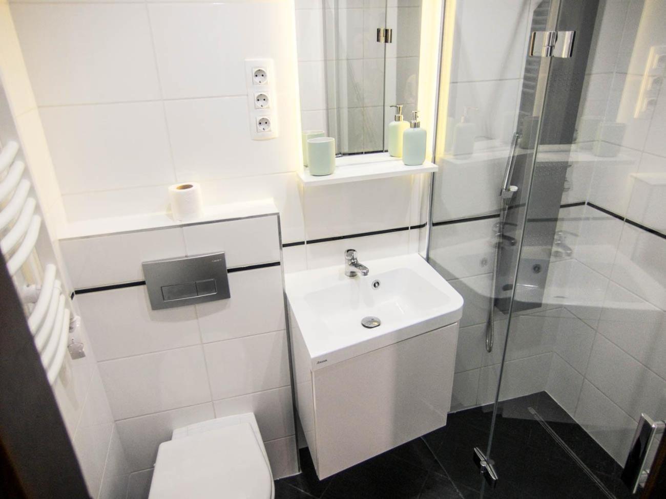 Goldcentral Apartment Akacfa Budapest Exteriör bild